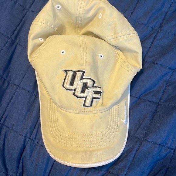 Nike Dri-Fit UCF Cap - Picture 1 of 3